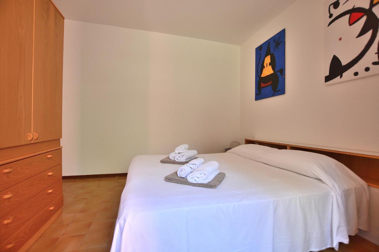 Apartment Joan Miro With Pool バルドリーノ エクステリア 写真